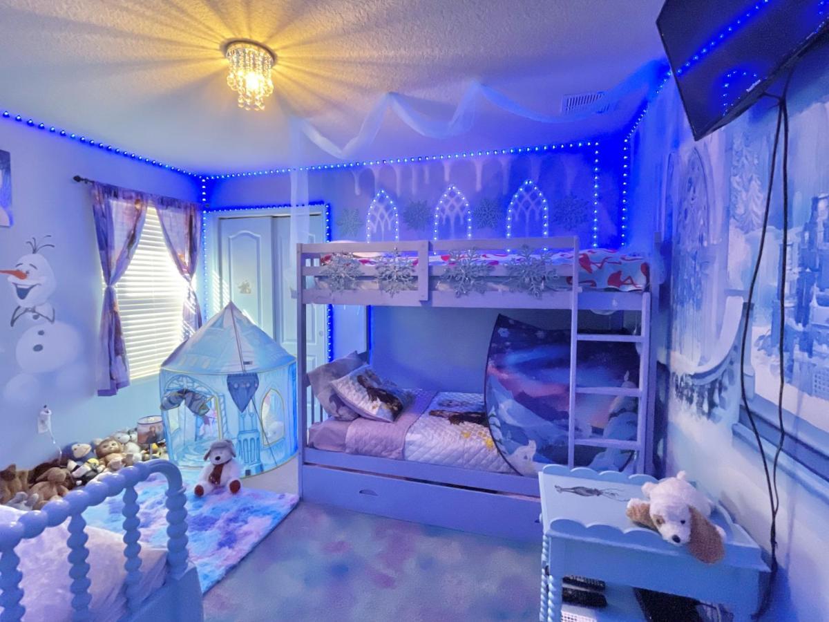 Disney Vacation Rental With Private Pool & Theatre คิสซิมมี ภายนอก รูปภาพ